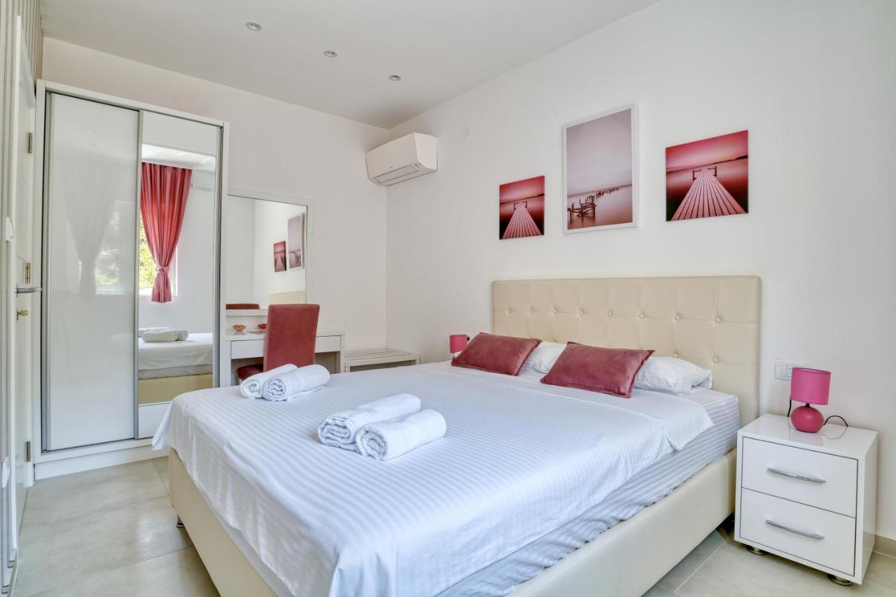 The Golden Luxury Апартаменты