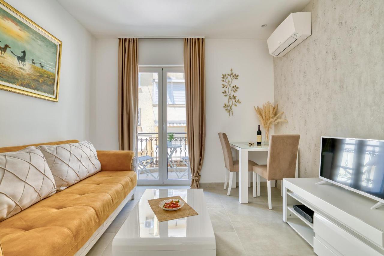 The Golden Luxury Апартаменты *