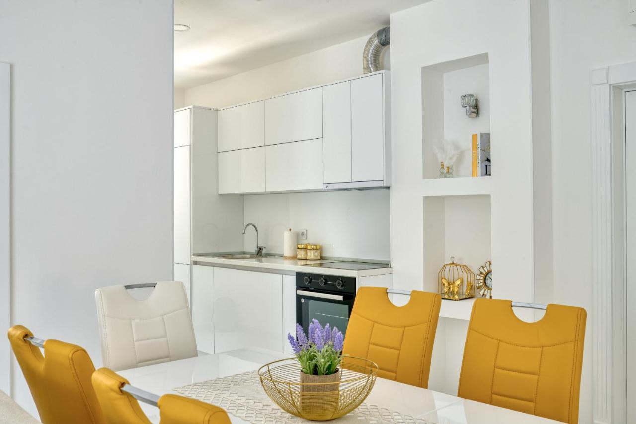 The Golden Luxury Апартаменты