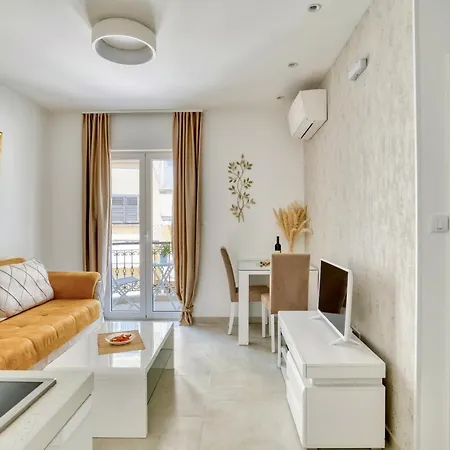 The Golden Luxury Apartments Котор Экстерьер фото