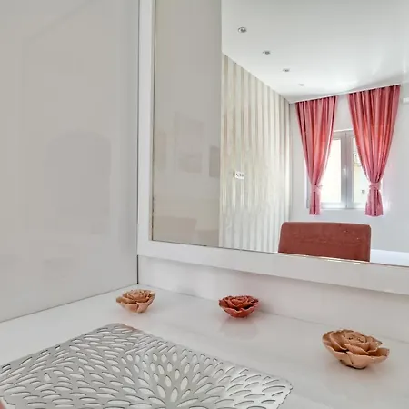 The Golden Luxury Apartments Котор Экстерьер фото