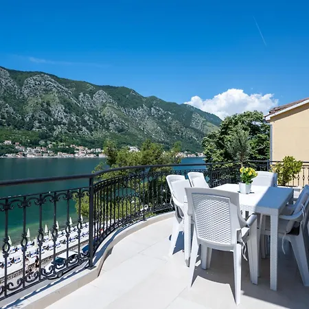 The Golden Luxury Apartments Котор Экстерьер фото