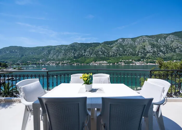 The Golden Luxury Apartments