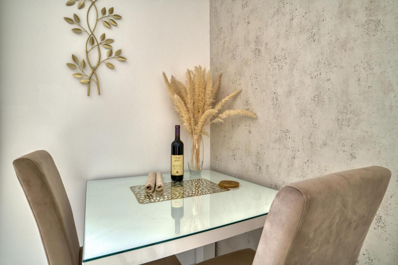 Apartment The Golden Luxury Kotor