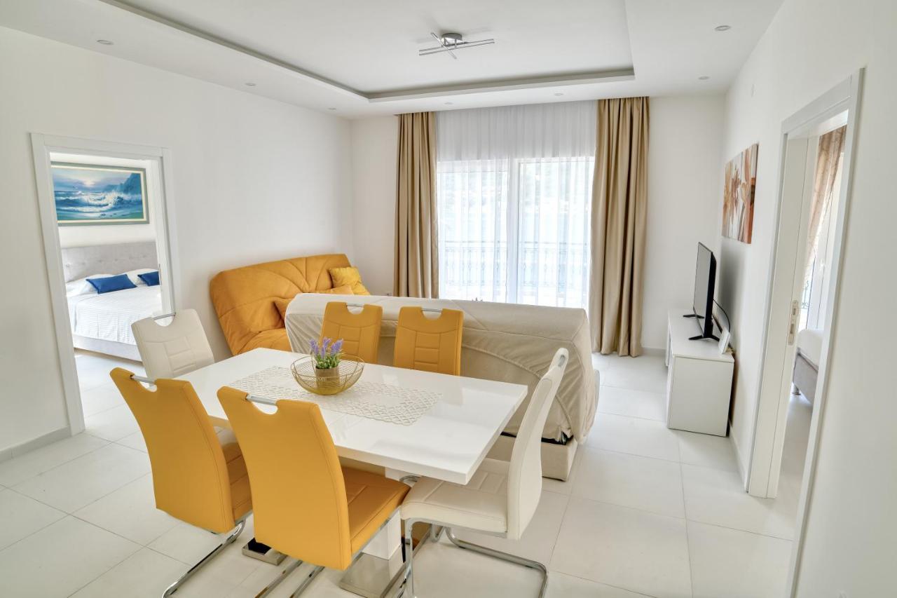 Apartment The Golden Luxury *
