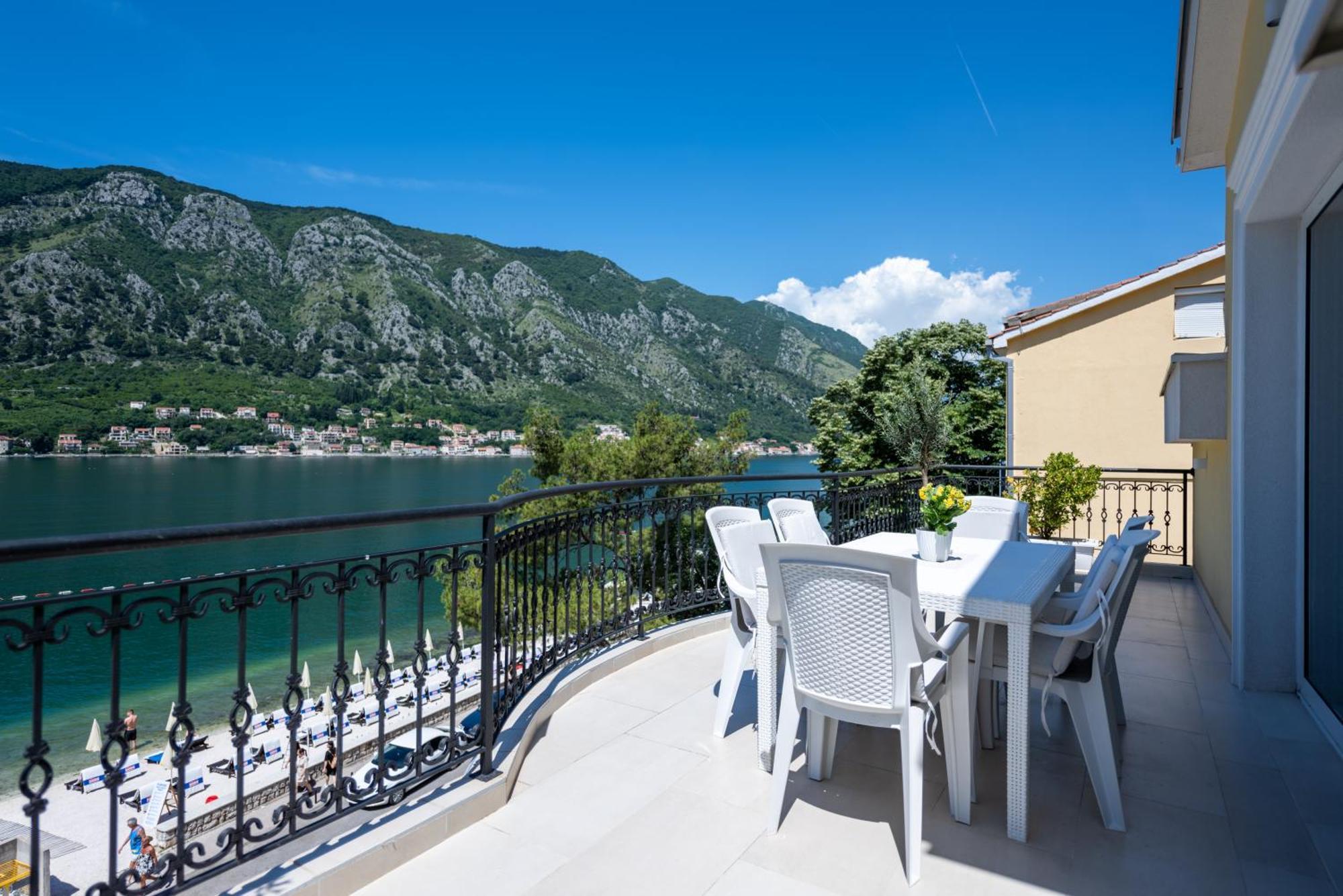 The Golden Luxury Kotor